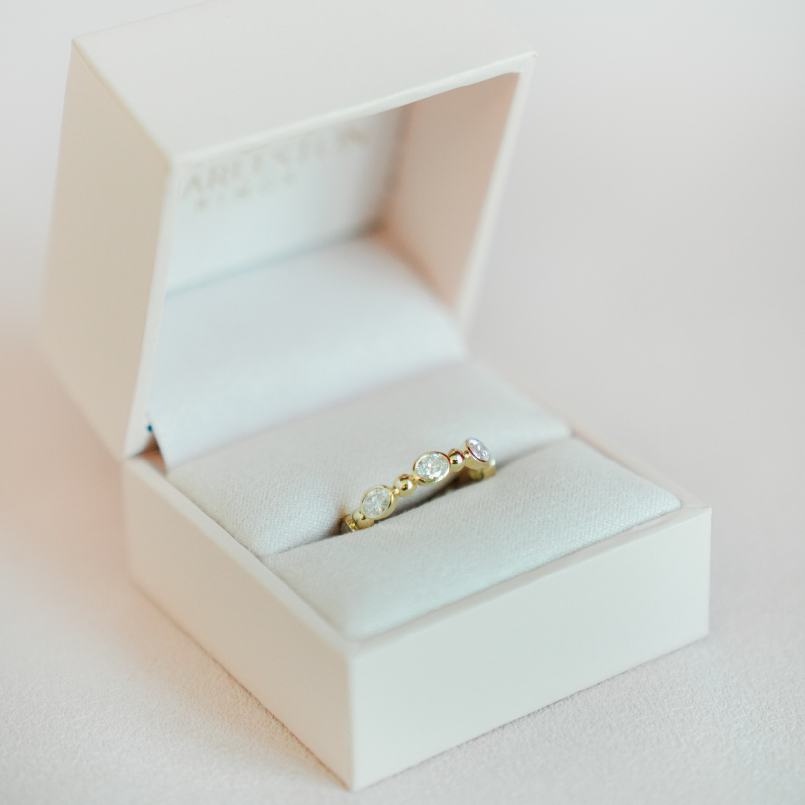 Beaded Bezel Oval Band